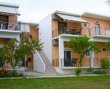 Τσούμας Ενοικιαζόμενα Δωμάτια Καστροσυκιά Πρέβεζα